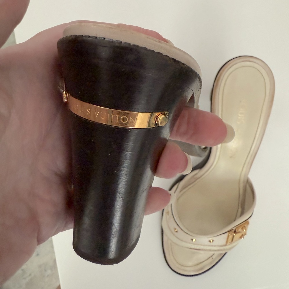 Louis Vuitton Black and Cream Mules